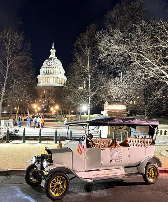 Guided Washington DC monument tour featuring Capitol and historic landmarks