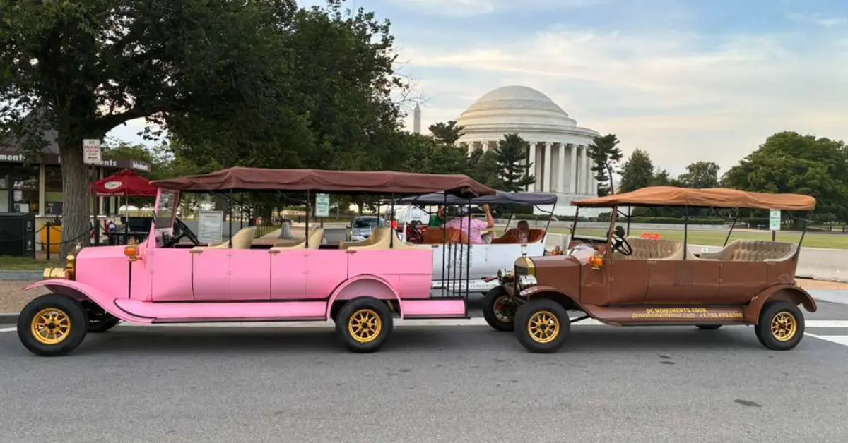 Choose a Private Luxury Vintage Golf Cart Tour in Washington DC