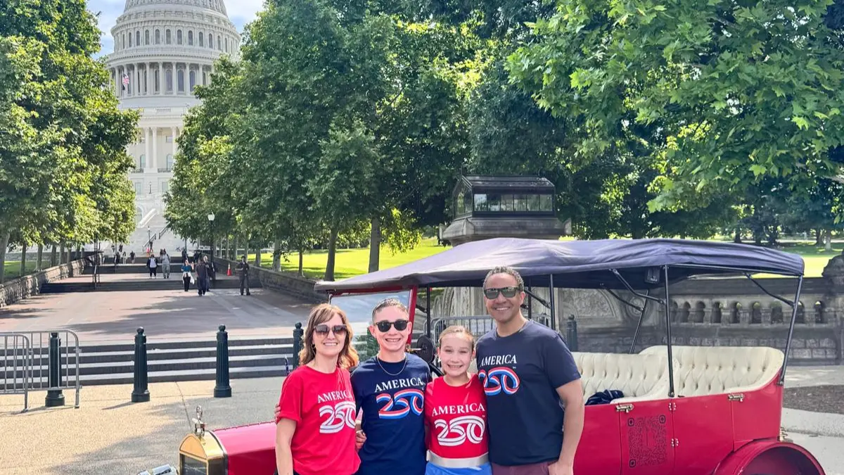 Why These Tours Work Well for Families and Senior Travelers